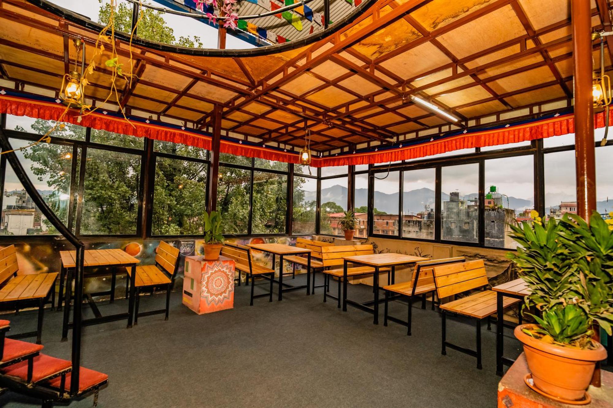 Rest Up Kathmandu Hostel Exterior foto